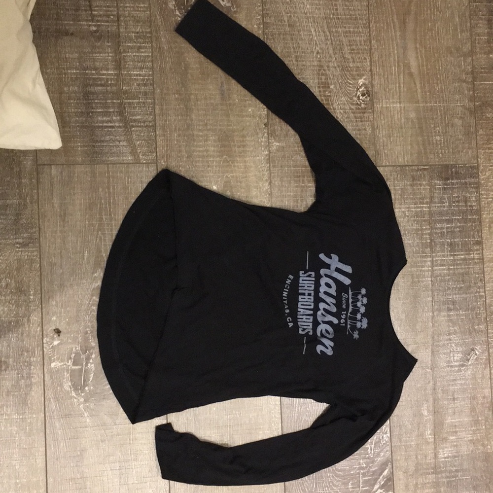 Long sleeve short slightly cropped